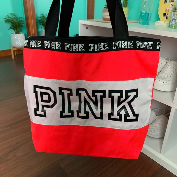 PINK Victoria's Secret Handbags - VS PINK carryall tote!